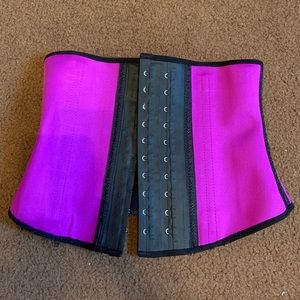 Waist trainer